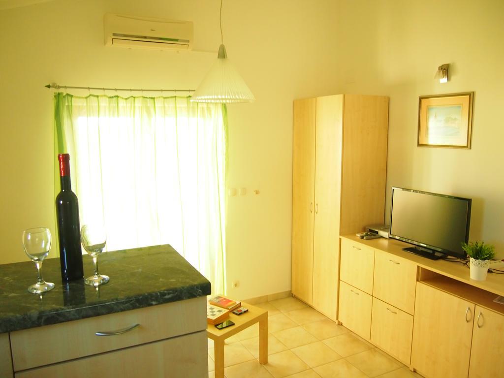 Bunari Apartments Трибунь Экстерьер фото